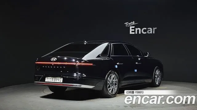Hyundai Grandeur Grandeur (GN7) 3.5 LPG 2WD (Такси) — Фото автомобиля 2