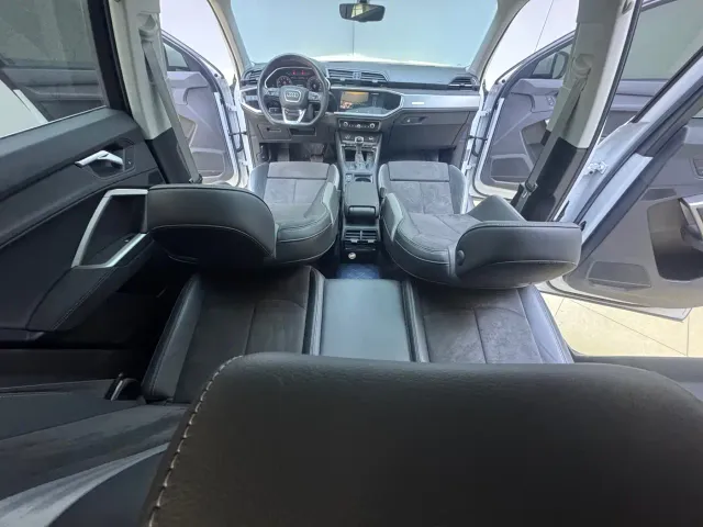 Audi Q3 — Фото автомобиля 10