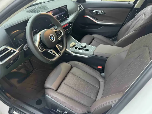 BMW 3 Series — Фото автомобиля 4