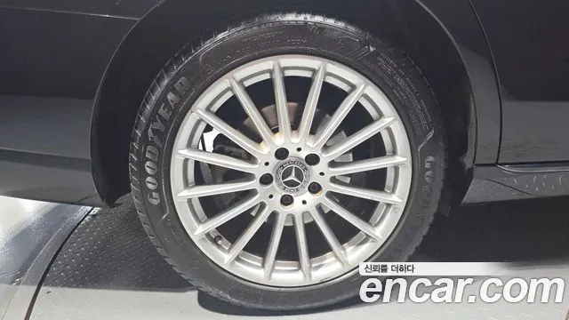 Mercedes-Benz E-Class W213 — Фото автомобиля 5