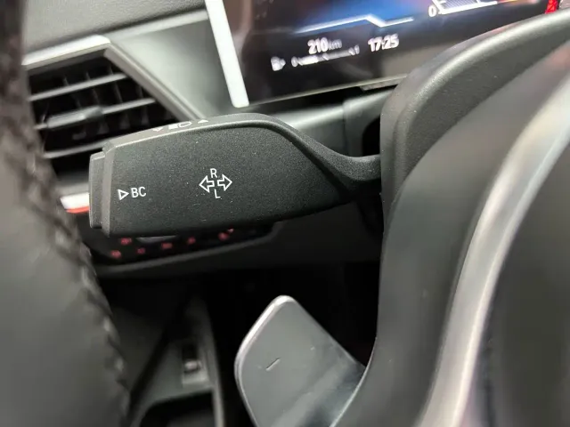 BMW 3 Series — Фото автомобиля 22