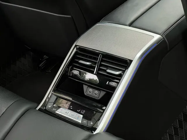 BMW BMW 8 Series 2022 840i Gran Coupe M Sport Package — Фото автомобиля 20