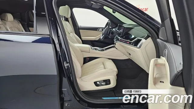BMW X6 xDrive40i M Sport — Фото автомобиля 11