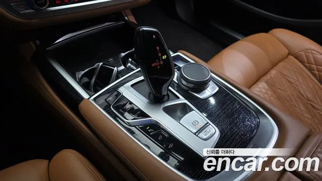 BMW 7 Series G11 — Фото автомобиля 9