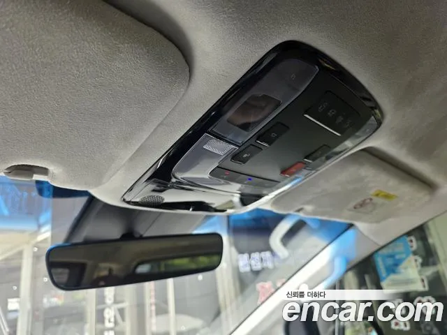 Hyundai Staria Staria Lounge 9 мест — Фото автомобиля 15