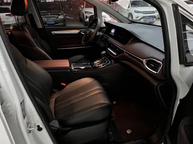 GAC Trumpchi M6 — Фото автомобиля 7