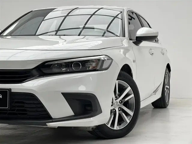 Honda Civic — Фото автомобиля 3