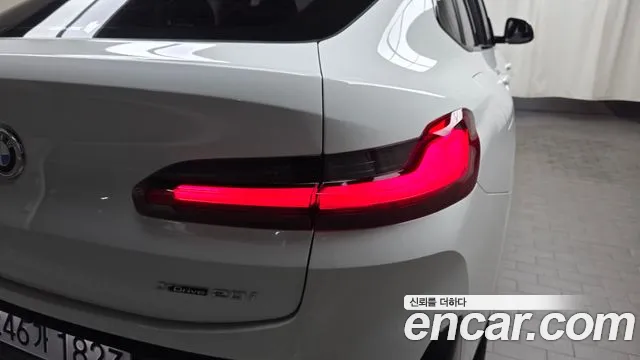 BMW X4 xDrive20i M Sport — Фото автомобиля 23