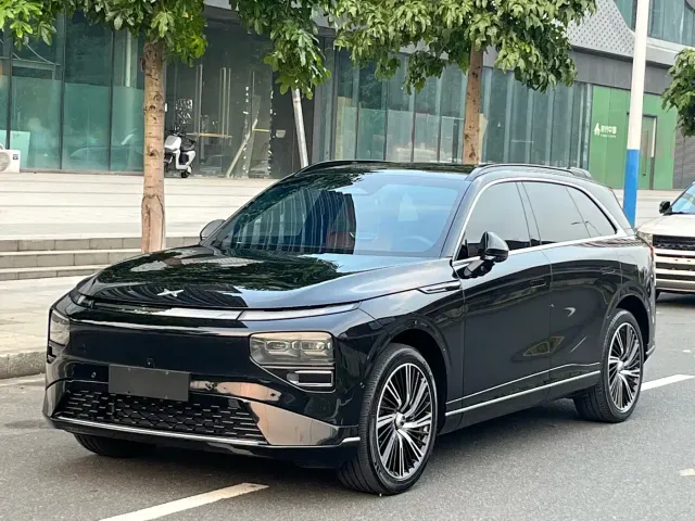 Фотография автомобиля — Xpeng G9