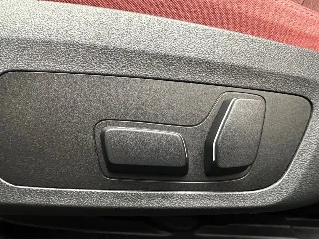 BMW 3 Series — Фото автомобиля 11