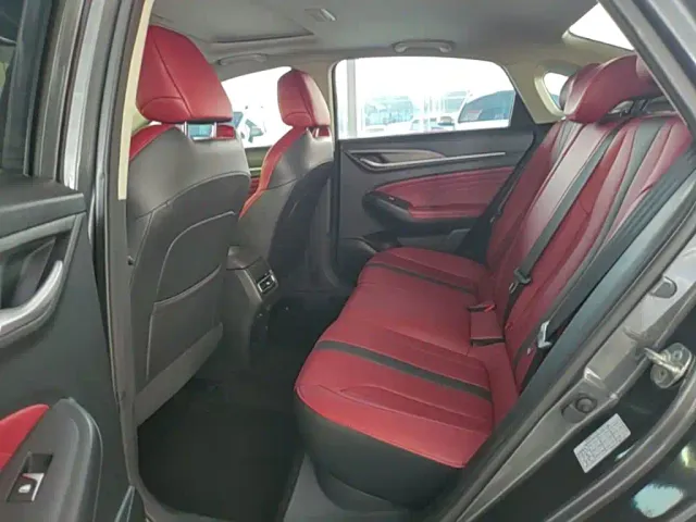 Changan Eado — Фото автомобиля 16