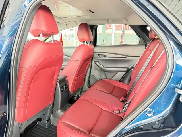 Mazda CX-30 — Фото автомобиля 6