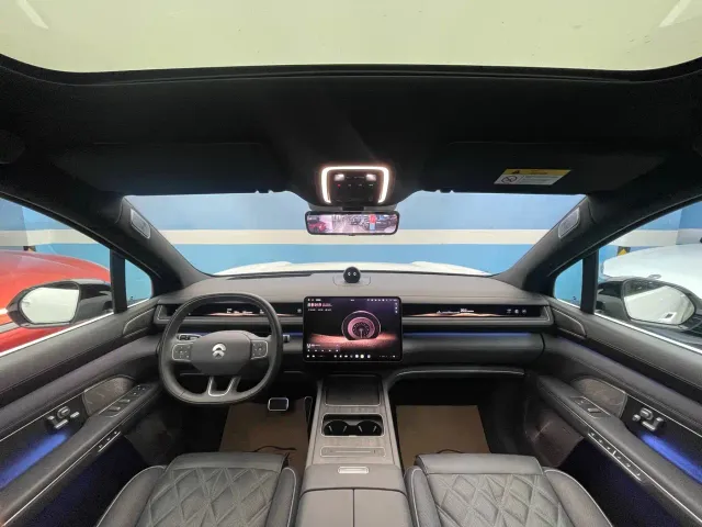 Nio ES8 — Фото автомобиля 18