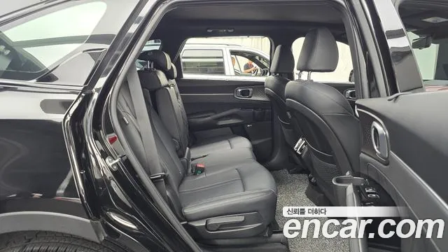 Kia Sorento Новый Sorento 4 поколение Бензин 2.5T 2WD — Фото автомобиля 12