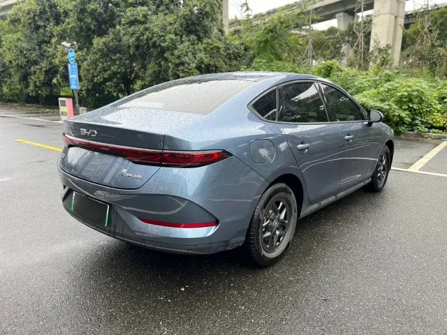 BYD Qin PLUS — Фото автомобиля 5