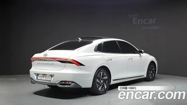 Hyundai Grandeur Grandeur (New) Hybrid — Фото автомобиля 2