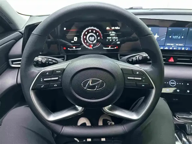 Hyundai Elantra — Фото автомобиля 9