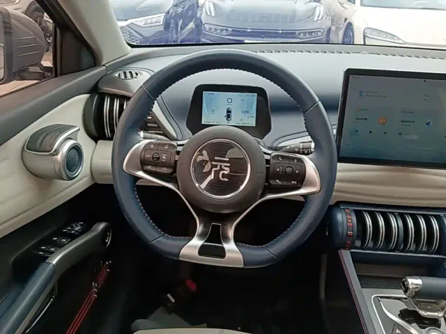 BYD Yuan PLUS — Фото автомобиля 10