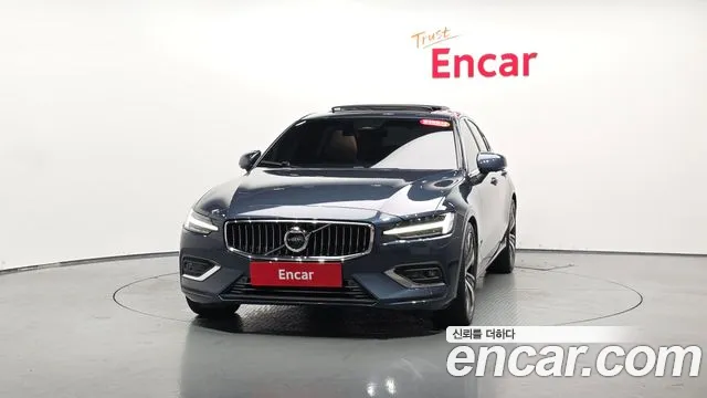 Вольво S60 S60 третьего поколения B5 Ultimate Bright — Фото автомобиля 3