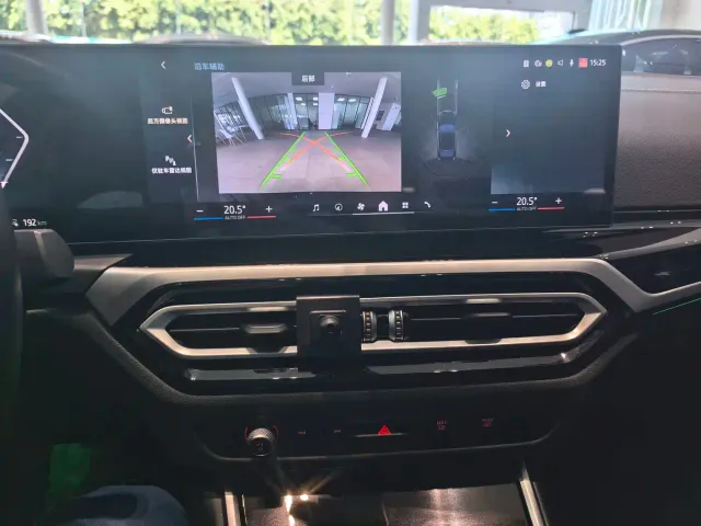 BMW i3 — Фото автомобиля 10
