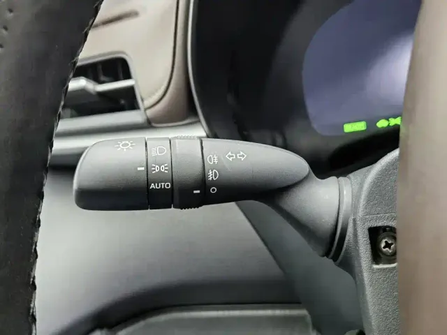 Toyota Granvia — Фото автомобиля 21