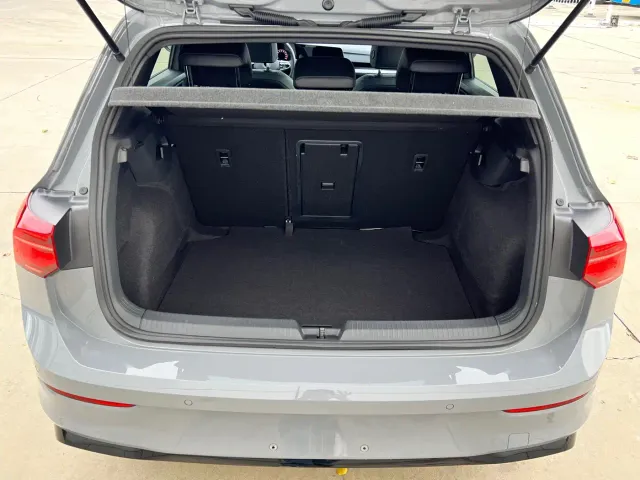 Volkswagen Golf — Фото автомобиля 14