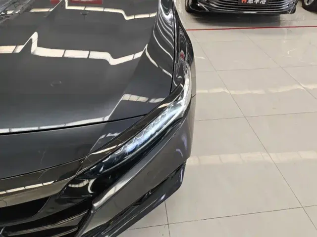 Honda Accord — Фото автомобиля 23