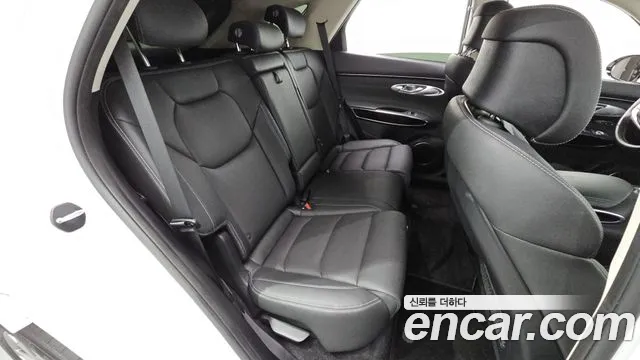 Genesis GV70 — Фото автомобиля 10