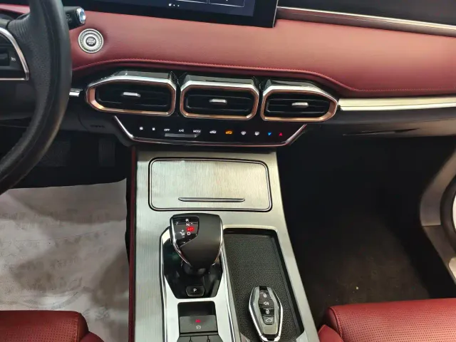 Jetour X70 Plus — Фото автомобиля 9