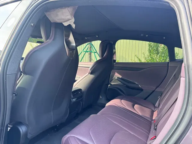 Xiaomi SU7 — Фото автомобиля 13