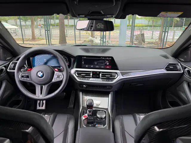 BMW M4 — Фото автомобиля 17