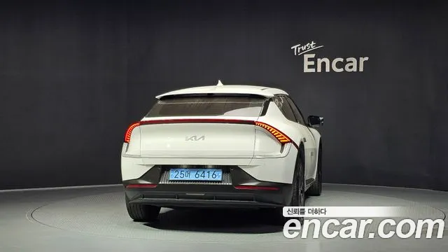 Kia EV6 — Фото автомобиля 4