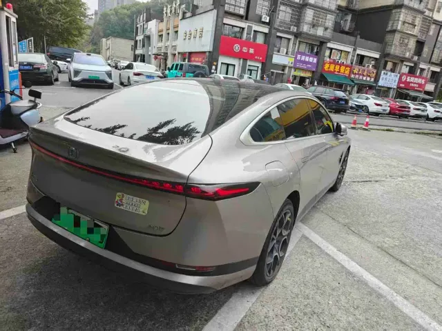 Changan Qiyuan A07 — Фото автомобиля 7