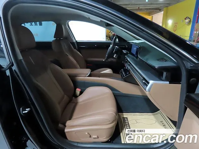 Hyundai Grandeur Grandeur (GN7) 2.5 Бензин 2WD — Фото автомобиля 9