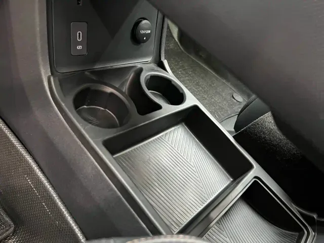 Toyota BoZhi 3X — Фото автомобиля 11