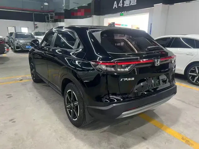 Honda Vezel — Фото автомобиля 9