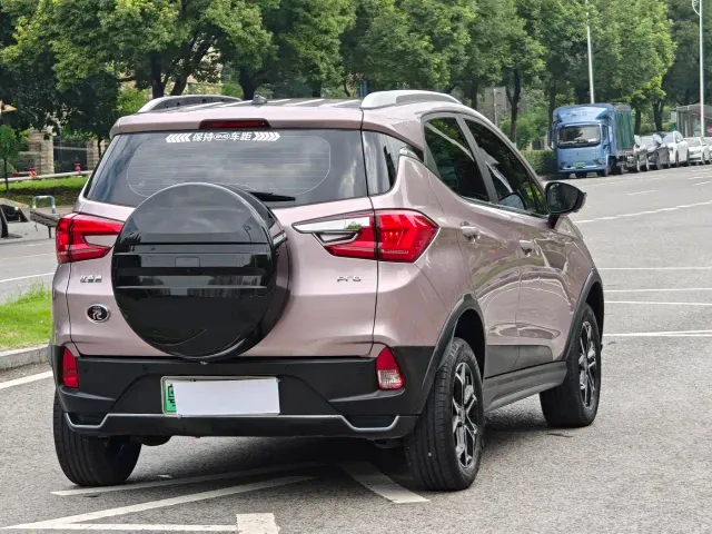 BYD Yuan Pro — Фото автомобиля 6