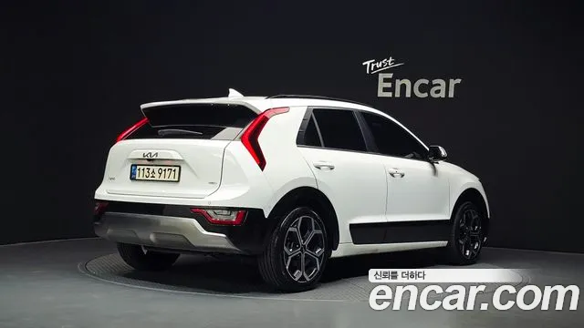 Kia Niro The All New Niro Signature — Фото автомобиля 2