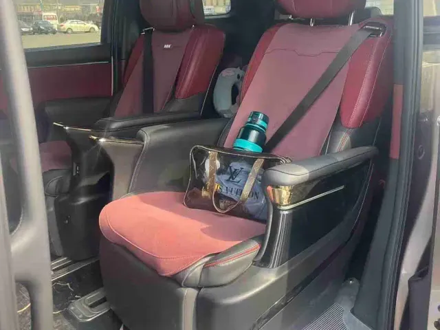 GAC Trumpchi M8 — Фото автомобиля 5