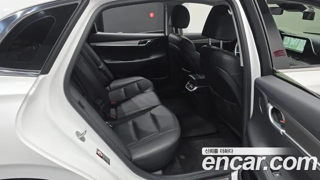 Hyundai Grandeur Grandeur (New) — Фото автомобиля 16