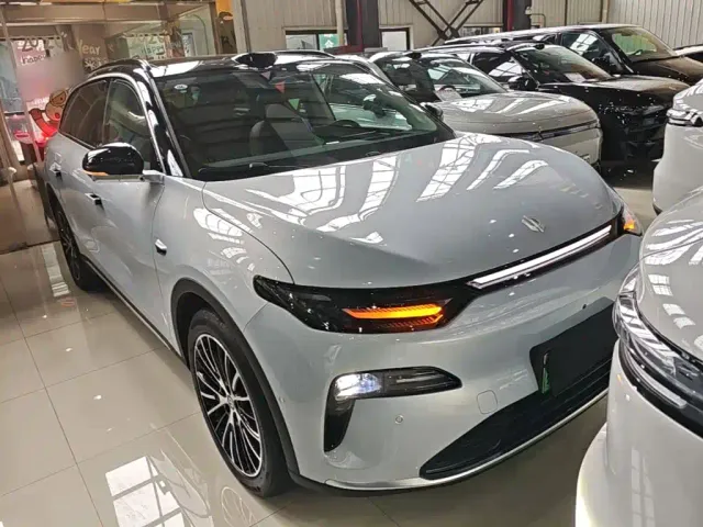 Leapmotor C11 — Фото автомобиля 3