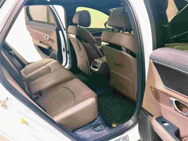 BYD Han — Фото автомобиля 9