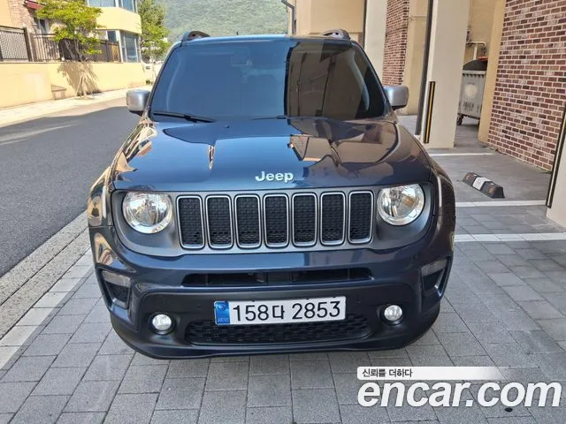 Jeep Renegade — Фото автомобиля 3