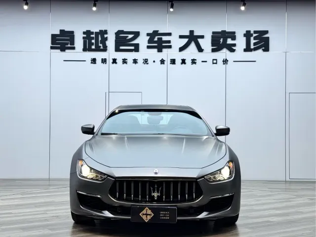 Maserati Ghibli — Фото автомобиля 2