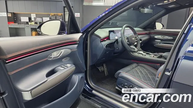 Genesis GV70 — Фото автомобиля 15