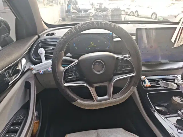 BYD Qin PLUS — Фото автомобиля 10