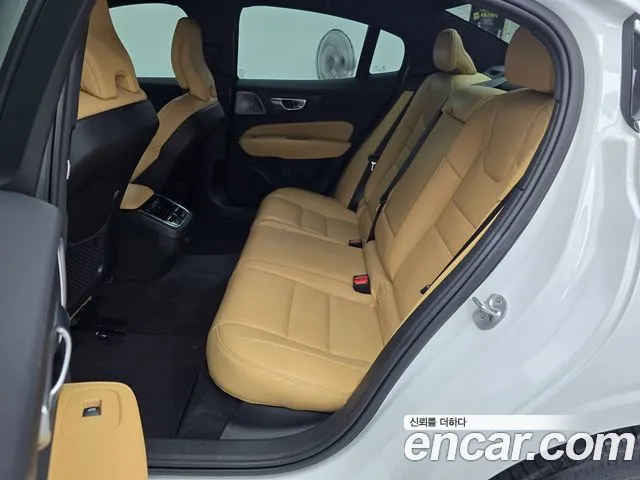 Вольво S60 S60 третьего поколения B5 Ultimate Bright — Фото автомобиля 11