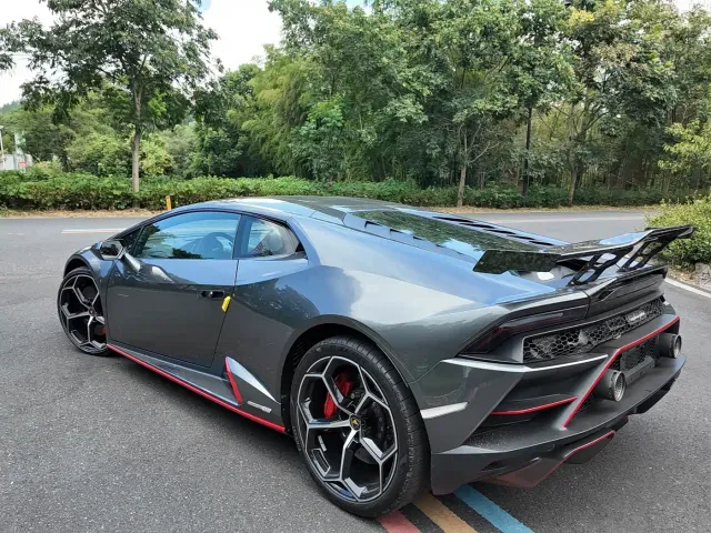 Lamborghini Huracan — Фото автомобиля 3