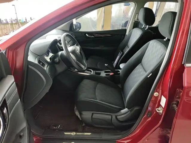 Nissan Tiida — Фото автомобиля 14