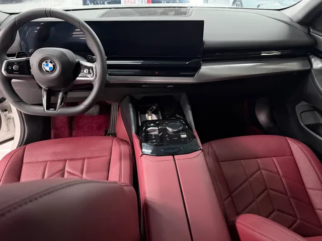 BMW 5 Series — Фото автомобиля 7